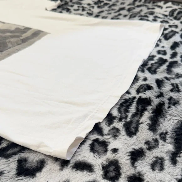 Star Wars White Tee with Baby Yoda Print - Picture 4 of 5